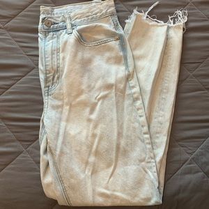 Light Wash American Eagle Jeans